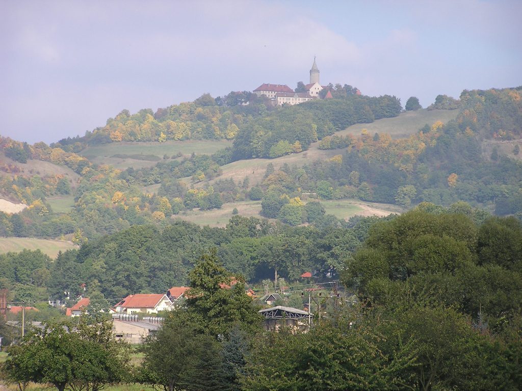 Leuchtenburg in Thuringia, Germany, with a bit of Kahla in the foreground. By Ronny Errmann